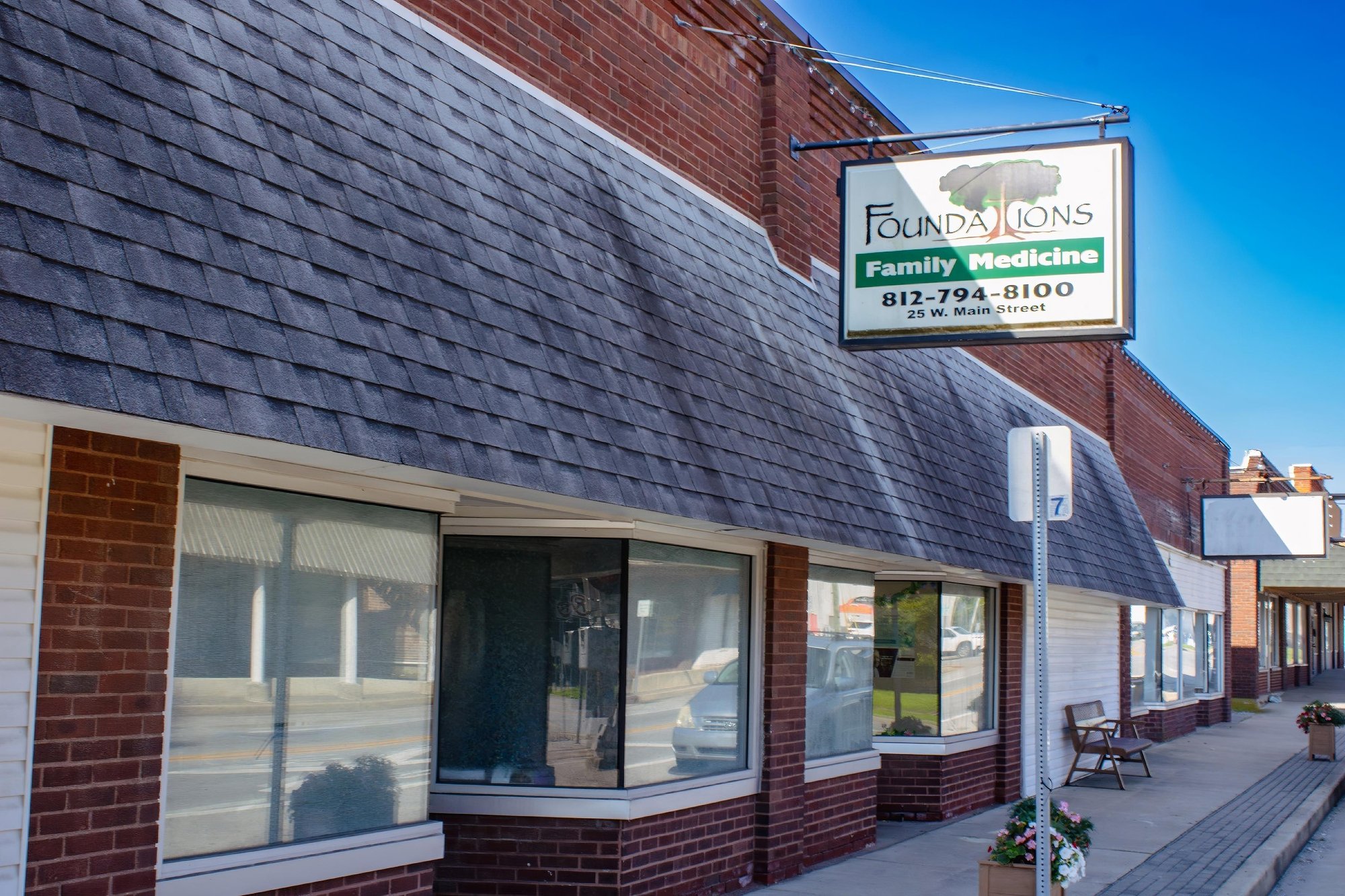 Henryville Location edit